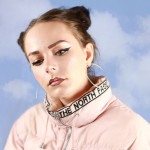 Hannah Diamond – Pink & Blue